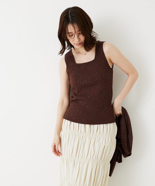abahouse mavie（アバハウスマヴィ）の「【アンサンブル対応】スパンコールニットタンク/夏服（タンクトップ・レディース・ブラック/ブラウン/アイボリー/セージグリーン・フリー）」の14枚目の写真