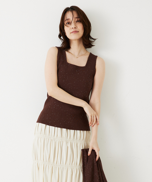 abahouse mavie（アバハウスマヴィ）の「【アンサンブル対応】スパンコールニットタンク/夏服（タンクトップ・レディース・ブラック/ブラウン/アイボリー/セージグリーン・フリー）」の13枚目の写真