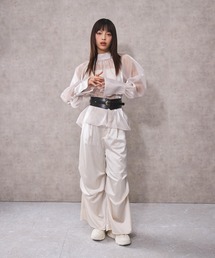 DIP IN CHOCOLATE（ディップインチョコレート）の「サイドタックサテンパンツ【DIP IN CHOCOLATE】（その他パンツ）」