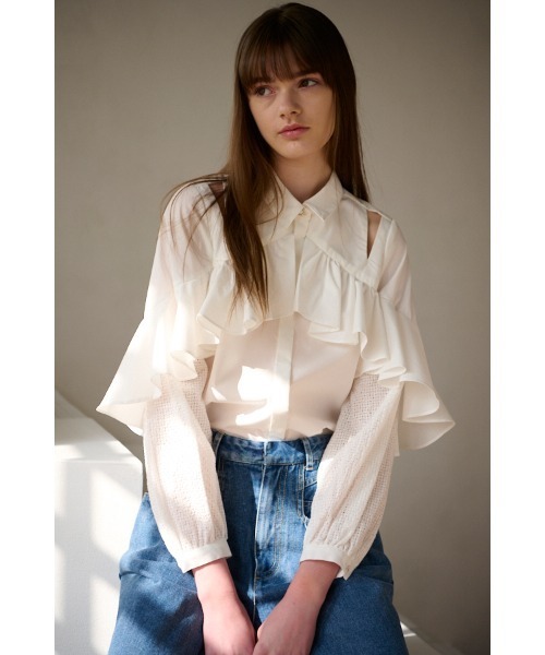 Estella.K（エステラケー）の「Madelina Blouses ラッフルカットアウトシャツ（シャツ/ブラウス・レディース・ホワイト/サックスブルー・FREE）」の17枚目の写真