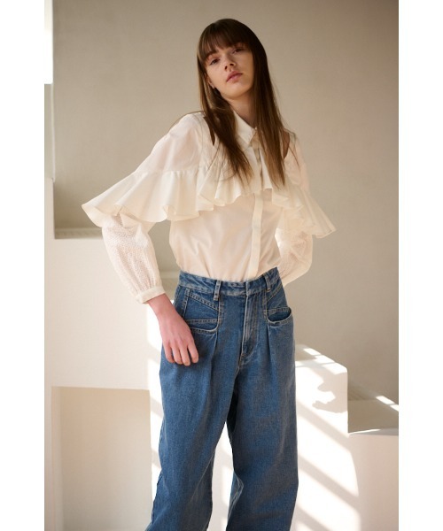 Estella.K（エステラケー）の「Madelina Blouses ラッフルカットアウトシャツ（シャツ/ブラウス・レディース・ホワイト/サックスブルー・FREE）」の8枚目の写真