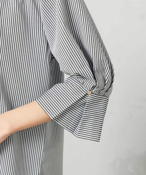 a.v.v(アーヴェヴェ)の「【UVカット/イージーケア】ストライプタックスリーブカットソー(Tシャツ/カットソー・レディース・ブルー/ブラック・34/38/36/42/40)」の17枚目の写真