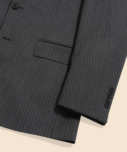 BROOKS BROTHERS(ブルックスブラザーズ)の「ミラクルクリンプウール シャドーストライプ 段返り3釦スーツ TOKYO model(セットアップ・メンズ・チャコール/ネイビー・40REG/42REG/44REG/37SHT/38SHT/40SHT/36SHT)」の5枚目の写真