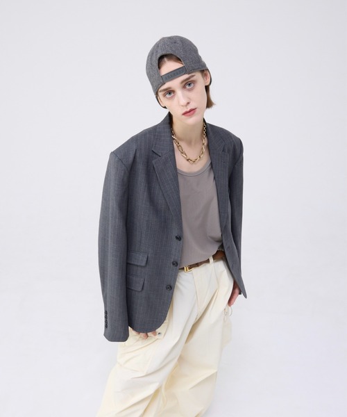 soerte(ソエルテ)の「TRICOT PIQUE SLEEVELESS PLEATS TANKTOPS / トリコットピケプリーツタンクトップ(タンクトップ・メンズ・ブラック/グレイッシュベージュ・2/3)」の7枚目の写真