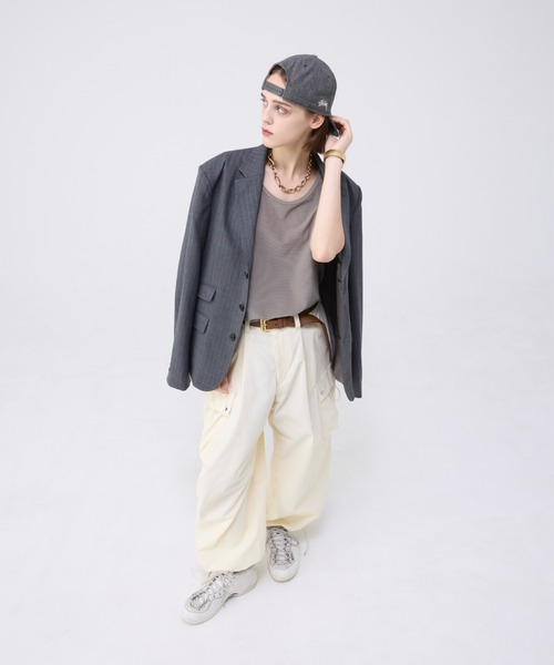 soerte(ソエルテ)の「TRICOT PIQUE SLEEVELESS PLEATS TANKTOPS / トリコットピケプリーツタンクトップ(タンクトップ・メンズ・ブラック/グレイッシュベージュ・2/3)」の21枚目の写真