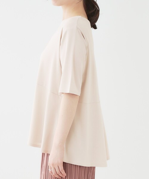 SHOO・LA・RUE(シューラルー)の「【ひんやり/UV】インせず着られる とろみペプラム5分袖トップス(Tシャツ/カットソー・レディース・ホワイト/ブラック/ライトベージュ・01/02/03/04)」の17枚目の写真