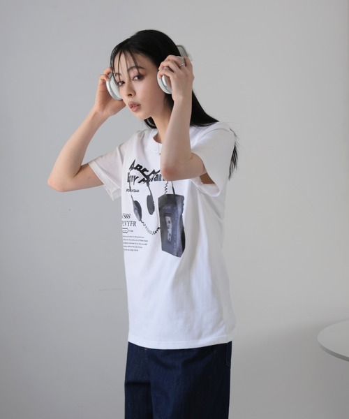 Ulysses(ユリシス)の「ロゴプリントTシャツ(Tシャツ/カットソー・レディース・ダークグレー/ホワイト/ライトグレー・F)」の9枚目の写真