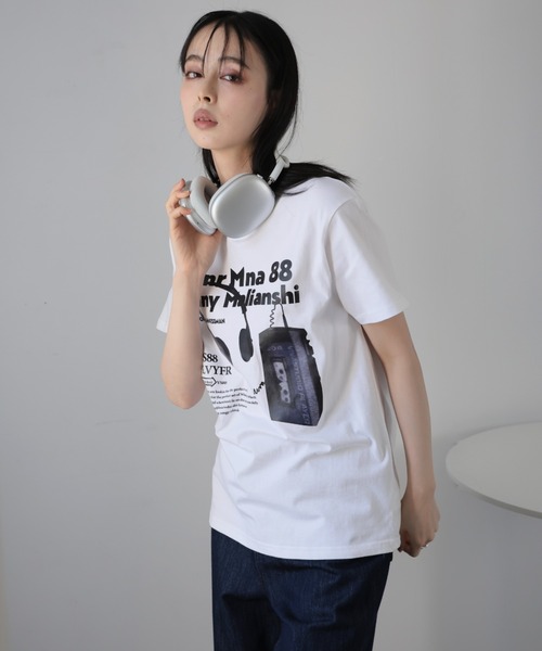 Ulysses(ユリシス)の「ロゴプリントTシャツ(Tシャツ/カットソー・レディース・ダークグレー/ホワイト/ライトグレー・F)」の11枚目の写真