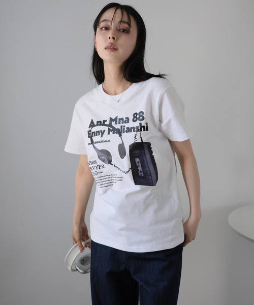 Ulysses(ユリシス)の「ロゴプリントTシャツ(Tシャツ/カットソー・レディース・ダークグレー/ホワイト/ライトグレー・F)」の12枚目の写真