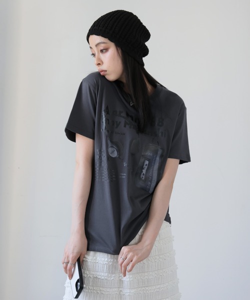 Ulysses(ユリシス)の「ロゴプリントTシャツ(Tシャツ/カットソー・レディース・ダークグレー/ホワイト/ライトグレー・F)」の18枚目の写真