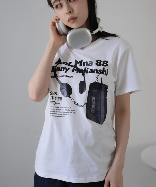 Ulysses(ユリシス)の「ロゴプリントTシャツ(Tシャツ/カットソー・レディース・ダークグレー/ホワイト/ライトグレー・F)」の6枚目の写真