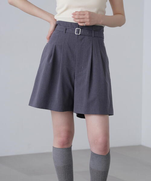 FREE'S MART(フリーズマート)の「◆ベルト付きダブルタックショートパンツ(その他パンツ・レディース・グレー/ブラック・SMALL/MEDIUM)」の10枚目の写真