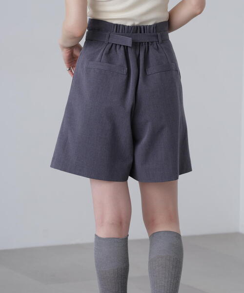 FREE'S MART(フリーズマート)の「◆ベルト付きダブルタックショートパンツ(その他パンツ・レディース・グレー/ブラック・SMALL/MEDIUM)」の8枚目の写真