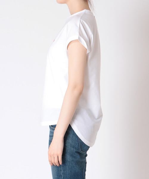 Jines(ジネス)の「ロールアップスリーブ ロゴTシャツ(Tシャツ/カットソー・レディース・ベージュ/ホワイト/チャコールグレー・38)」の22枚目の写真
