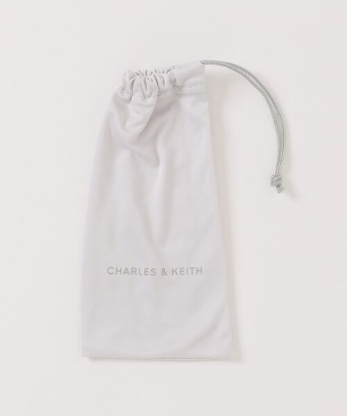 CHARLES & KEITH（チャールズ & キース）の「Jax ジャックス メタルフレームジオメトリックサングラス（サングラス・レディース・シルバー/ゴールド系その他・FREE）」の10枚目の写真