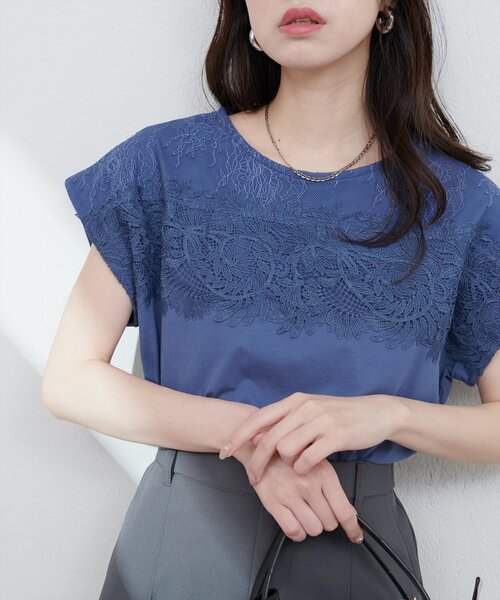natural couture(ナチュラルクチュール)の「レースヨーク切替Tシャツ(Tシャツ/カットソー・レディース・ピンク/ブラック/オフホワイト/ブルー・FREE)」の3枚目の写真