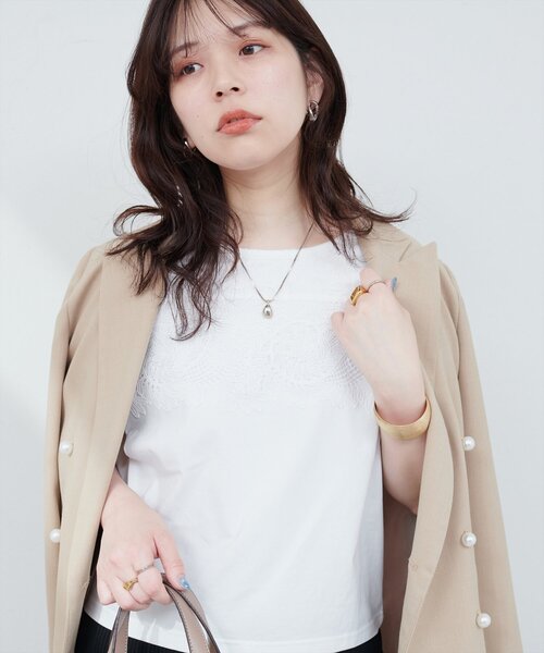 natural couture(ナチュラルクチュール)の「レースヨーク切替Tシャツ(Tシャツ/カットソー・レディース・ピンク/ブラック/オフホワイト/ブルー・FREE)」の9枚目の写真