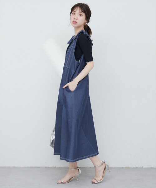 natural couture(ナチュラルクチュール)の「【mamamo】肩リボンデニムライクジャンスカ(ワンピース・レディース・モカ/ブルー/ブラック・FREE)」の14枚目の写真