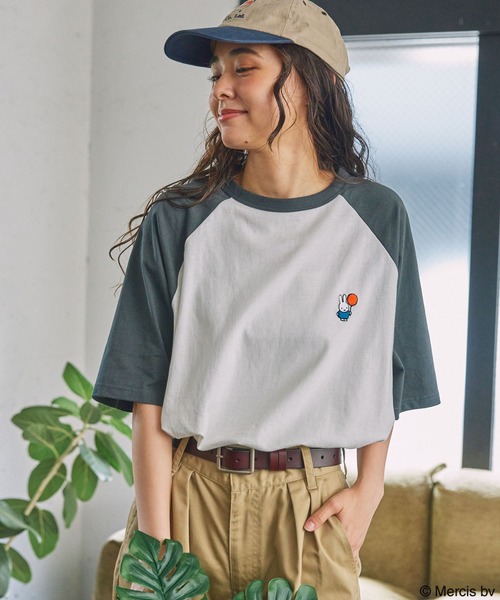 Miffy（ ミッフィー）の「【miffy】別注 ミッフィー & フレンズ アソート グラフィックプリント 半袖Tシャツ（Tシャツ/カットソー・レディース・ブラック系1/ネイビー系1/ネイビー系2/グレー系/ブラック系/ネイビー系・FREE）」の9枚目の写真