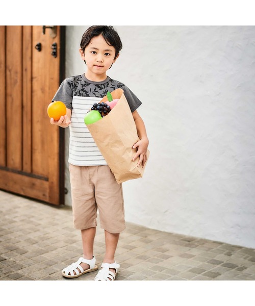 BeBe(ベベ)の「リーフ柄ボーダー切り替え天竺半袖Tシャツ(90~150cm)(Tシャツ/カットソー・キッズ・ブルー系その他2/グレー系その他・150cm/140cm/130cm/120cm)」の16枚目の写真