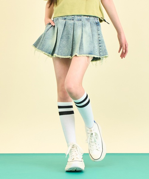 ANAP GｉRL（アナップガール）の「クラッシュ デニム プリーツ スカート【キッズお揃い】（スカート・キッズ・ブルー/ブラック/ブラウン・M/S/XS）」の16枚目の写真