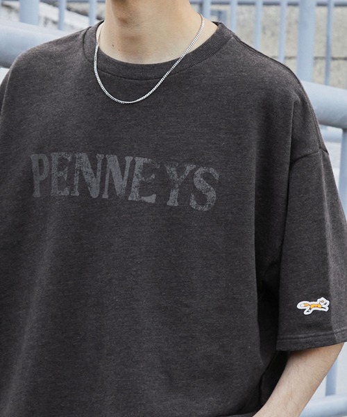 PENNEYS(ぺニーズ)の「PENNEYS/ペニーズ 別注 THE FOX ロゴ ヴィンテージスノーウォッシュ加工 ワッペン刺繍 半袖スウェットカットソー(Tシャツ/カットソー・レディース・ネイビー/グレイッシュベージュ/レッド/ブラック/ライトグレー・M/S/L)」の10枚目の写真
