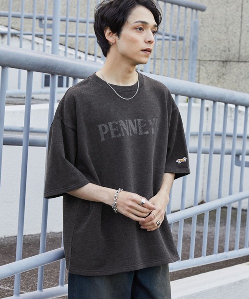PENNEYS(ぺニーズ)の「PENNEYS/ペニーズ 別注 THE FOX ロゴ ヴィンテージスノーウォッシュ加工 ワッペン刺繍 半袖スウェットカットソー(Tシャツ/カットソー・レディース・ネイビー/グレイッシュベージュ/レッド/ブラック/ライトグレー・M/S/L)」の12枚目の写真
