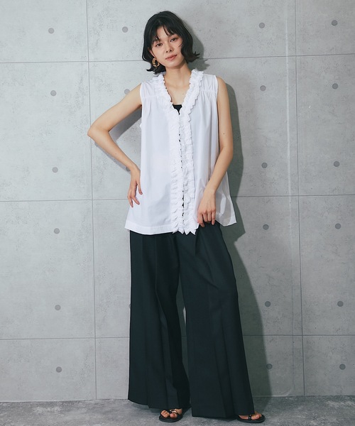 SMILE ORCHID(スマイルオーキッド)の「前後2wayフリルトップス(シャツ/ブラウス・レディース・ブラック/ホワイト/ブルー・M)」の6枚目の写真