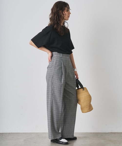 Whim Gazette(ウィムガゼット)の「クルーコットンジャージープルオーバー(Tシャツ/カットソー・レディース・ブラック/ホワイト・FREE)」の11枚目の写真