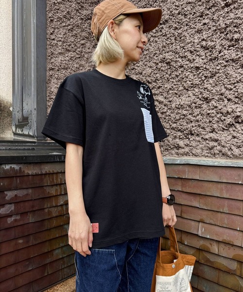 SNOOPY×OLD BETTY'S（スヌーピーカケルオールドベティーズ）の「スヌーピー【SNOOPY】O/E Heavy Weight 1Pocket T-shirts（Tシャツ/カットソー・レディース・ホワイト/ブラック・S/M/XL/L）」の5枚目の写真