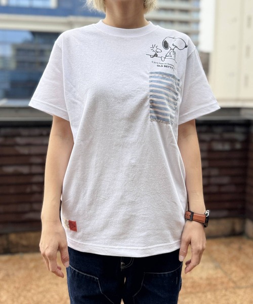 SNOOPY×OLD BETTY'S（スヌーピーカケルオールドベティーズ）の「スヌーピー【SNOOPY】O/E Heavy Weight 1Pocket T-shirts（Tシャツ/カットソー・レディース・ホワイト/ブラック・S/M/XL/L）」の9枚目の写真