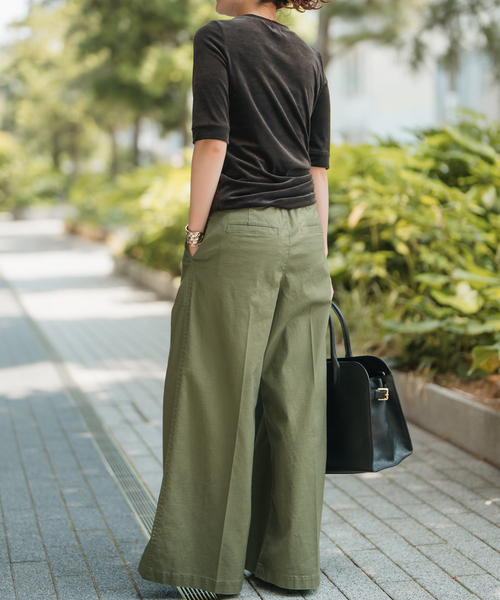 バックサテンカーゴワイドパンツ（カーゴパンツ）｜Spick & Span