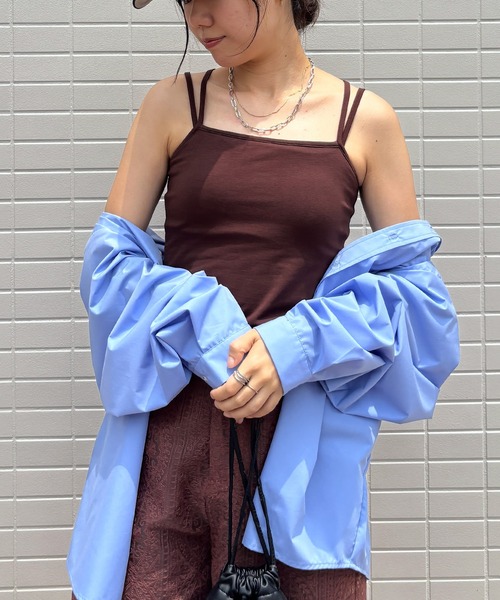 ISOOK(アイスー)の「【ISOOK / アイスー】天竺カップ付きダブルストラップキャミ / ベアキャミソール ブラトップ インナーキャミ 2本ストラップ タンクトップ インナー ホワイト ブラック ブラウン 白 黒 茶 ZOZOTOWN限定(キャミソール・レディース・ブラック/ホワイト/ブラウン・FREE)」の3枚目の写真