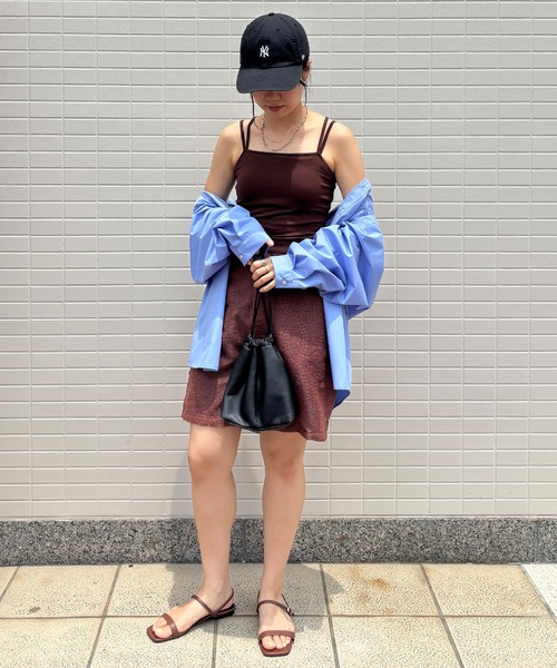 ISOOK(アイスー)の「【ISOOK / アイスー】天竺カップ付きダブルストラップキャミ / ベアキャミソール ブラトップ インナーキャミ 2本ストラップ タンクトップ インナー ホワイト ブラック ブラウン 白 黒 茶 ZOZOTOWN限定(キャミソール・レディース・ブラック/ホワイト/ブラウン・FREE)」の14枚目の写真