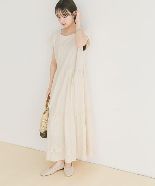 ITEMS URBANRESEARCH（アイテムズ アーバンリサーチ）の「ピグメントティアードワンピース（ワンピース・レディース・オレンジ/チャコールグレー/アイボリー・FREE）」の4枚目の写真