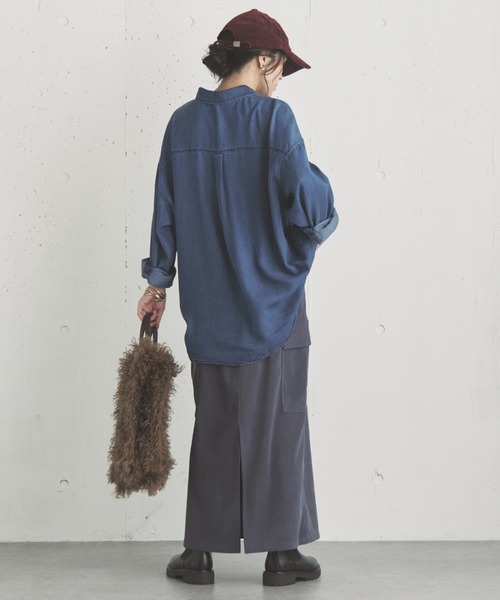 Doux archives（ドゥアルシーヴ）の「フェイクスエードカーゴスカート（スカート・レディース・モカ/チャコールグレー/カーキ・38）」の4枚目の写真