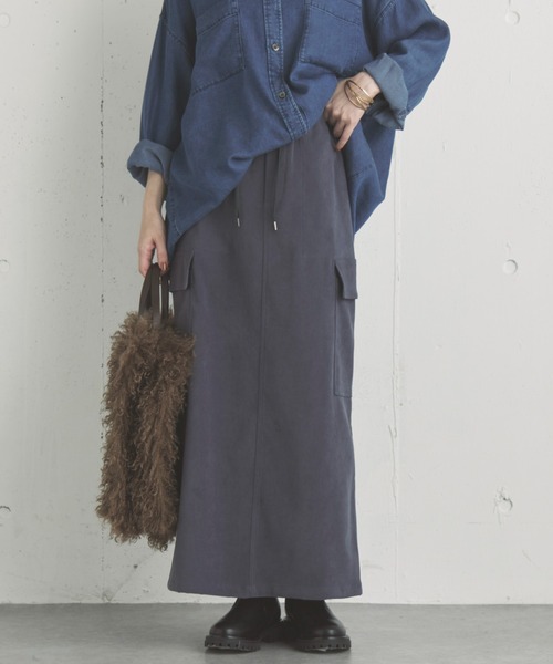 Doux archives（ドゥアルシーヴ）の「フェイクスエードカーゴスカート（スカート・レディース・モカ/チャコールグレー/カーキ・38）」の13枚目の写真