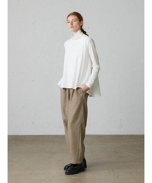 MidiUmi（ミディウミ）の「MidiUmi ハイネックフレアプルオーバー（Tシャツ/カットソー・レディース・ライトグレー/グレー/オフホワイト/ブラック・FREE）」の10枚目の写真