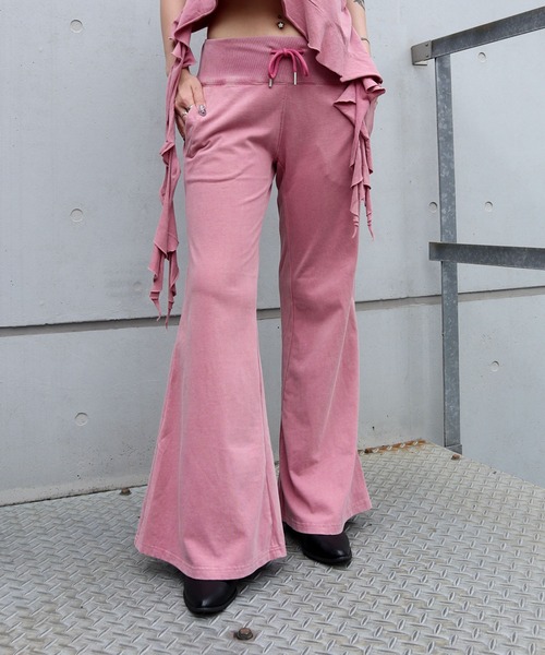 FIG&VIPER（フィグアンドバイパー）の「Washedフレアパンツ（その他パンツ・レディース・ブラック/ピンク・FREE）」の2枚目の写真