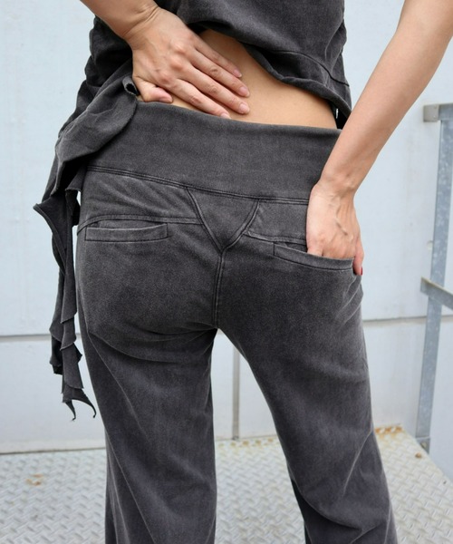 FIG&VIPER（フィグアンドバイパー）の「Washedフレアパンツ（その他パンツ・レディース・ブラック/ピンク・FREE）」の9枚目の写真