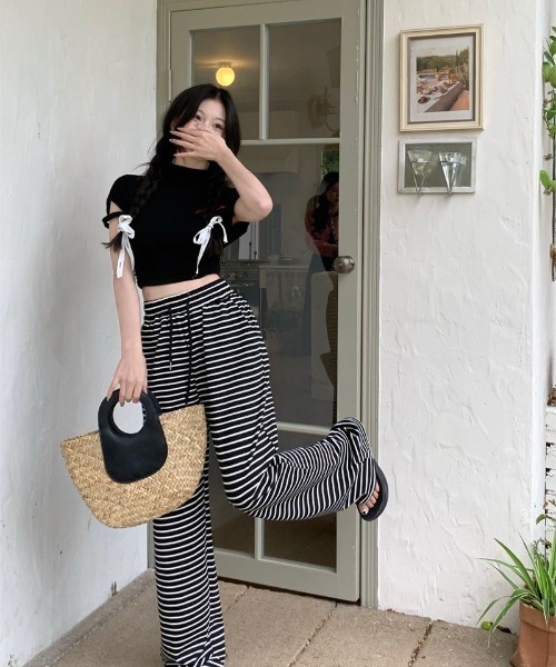 UP START(アップスタート)の「【LAMPOON】ボーダーワイドパンツ(その他パンツ・レディース・ブラック/ホワイト・MEDIUM/LARGE/SMALL)」の4枚目の写真