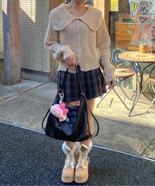 Mejoul（メジュール）の「【累計販売数8200点！／お気に入り33000突破★】【大容量A4サイズ対応】2WAYフェイクレザーリボン リュック ショルダートート（ショルダーバッグ・レディース・ブラウン/ブラック/キャメル・F）」の14枚目の写真