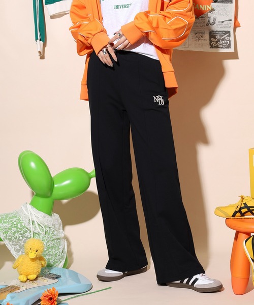 ワイドスウェットパンツ