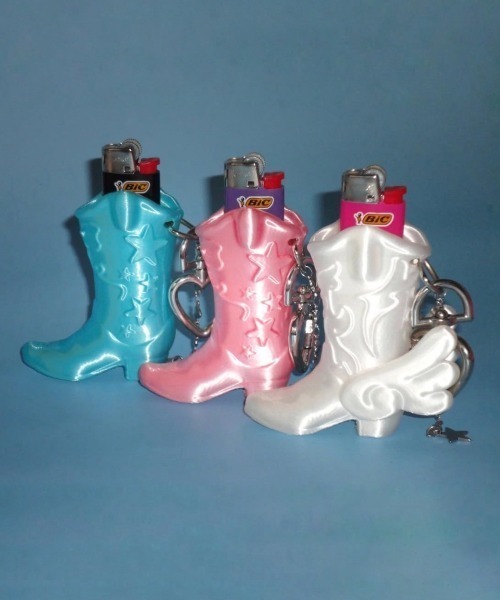 EVERYTHINGS（エブリシングス）の「【EVERYTHINGS】Winged Boots Lighter Hplder / 【エブリシングス】ウィングブーツライターケースキーリング（キーホルダー・レディース・ホワイト・ONE SIZE）」の6枚目の写真