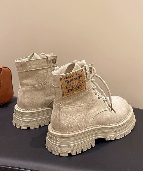 lilful(リルフル)の「サイドパッチ付き 厚底レースアップワークブーツ(ブーツ・レディース・アイボリー/キャメル・M/L)」の7枚目の写真