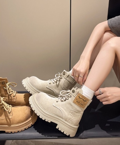 lilful(リルフル)の「サイドパッチ付き 厚底レースアップワークブーツ(ブーツ・レディース・アイボリー/キャメル・M/L)」の19枚目の写真