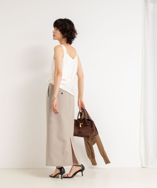 NOLLEY’S Sophi(ノーリーズソフィ)の「トリアセサテン前後2WAYタンクトップ(タンクトップ・レディース・ブラック/オフホワイト・38/40/36)」の21枚目の写真