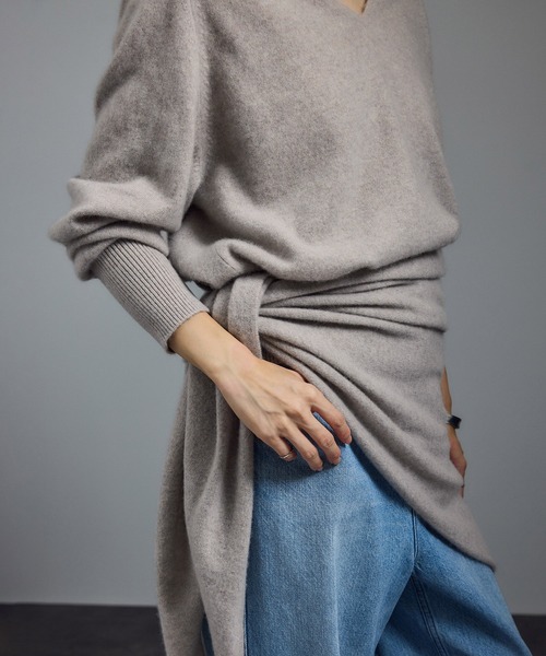 SALON adam et rope'（サロン アダム エ ロペ）の「カシミヤストール［セットアップ対応］（ストール/ショール・レディース・チャコールグレー/イエロー系その他/ベージュ系その他・FREE）」の4枚目の写真