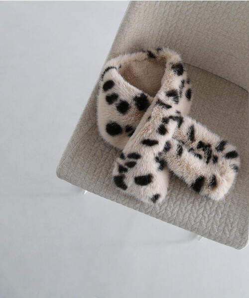 NATURAL BEAUTY BASIC（ナチュラルビューティーベーシック）の「◇フェイクファーティペット（ストール/ショール・レディース・ホワイト系その他/ダークブラウン/ブラウン/オフホワイト・FREE）」の13枚目の写真