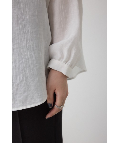 AZUL by moussy(アズールバイマウジー)の「フード付きボタンシャツ(シャツ/ブラウス・レディース・ブラック/オフホワイト/ブルー・FREE)」の13枚目の写真